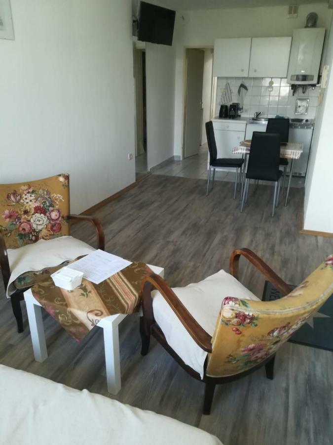 Ferienwohnung Hietzing Вена Экстерьер фото